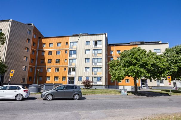 Bäckgatan 10 - Photo 1