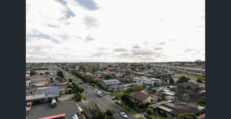 Contemporary Living in Clayton South - Photo 3
