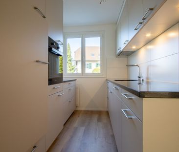 Modern 4.5-room apartment on the mezzanine floor in Kallnach - Foto 1