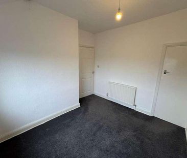 Grove Crescent, Grimsby, DN32 - Photo 6