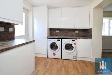 Common Side Farm, New Road, Old Snydale, Pontefract, WF7 - Photo 3