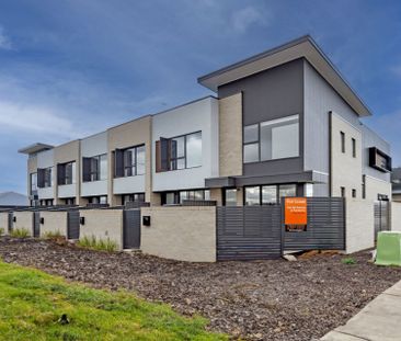 1/2 Mary Street, Googong - Photo 6