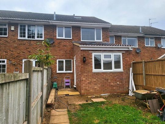 3 bedroom terraced house to rent - Photo 1