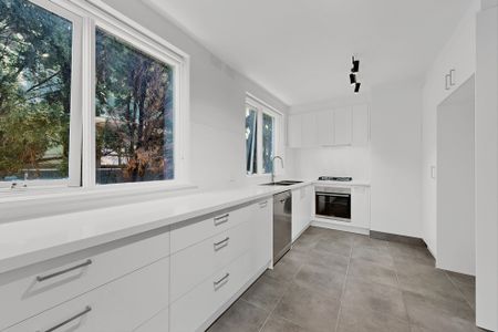 2/211 Brighton Road, Elwood VIC 3184 - Apartment For Rent | Domain - Photo 2