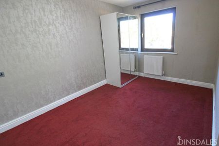 3 bedroom terraced house to rent - Photo 2