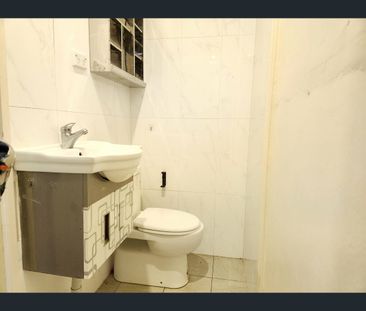Rear Flat 2/At King Georges Road, Penshurst, NSW 2222 - Photo 6