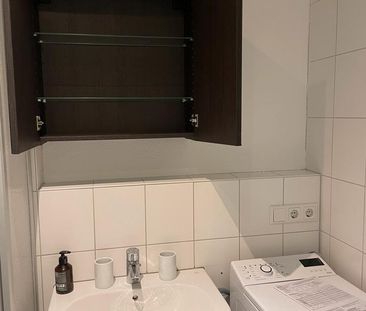 Gehobene ein Zimmerwohnung voll Möbl. All. Inkl. Ottobrunn - Photo 2