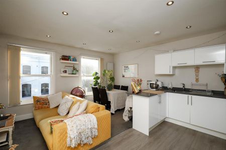 1 bedroom flat to rent - Photo 3