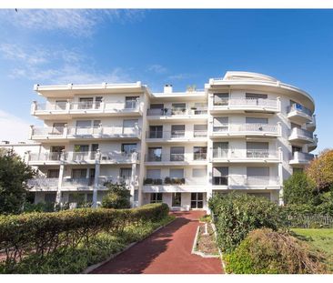 Location Appartement 1 pièce 32m² NICE 06000 - Photo 3