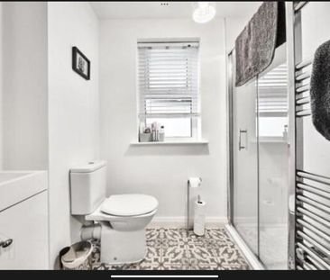107 Eglinton Street, Portrush, BT56 8DZ - Photo 5