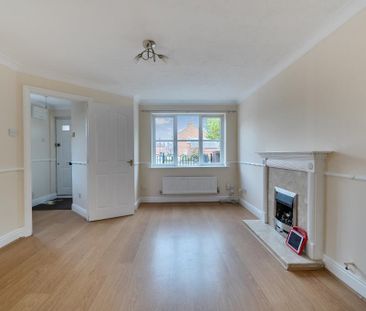 3 bedroom semi-detached house to rent - Photo 3