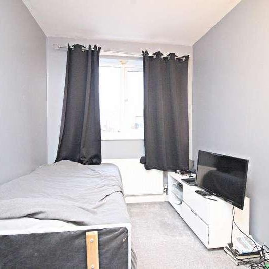 Glenroy Gardens, Chester Le Street, DH2 - Photo 1