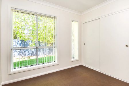 Modern & Light-Filled Contemporary Living - Photo 4