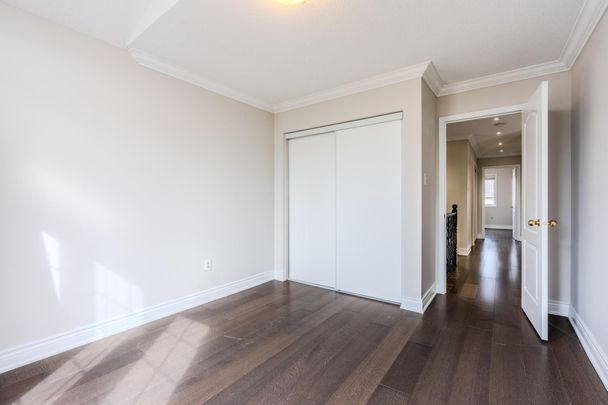 For Lease - 5865 Whitehorn Avenue, Mississauga, Ontario - Photo 1