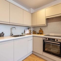 Bay View, Wraik Hill, Whitstable, CT5 3SP, Kent - Photo 3