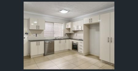 Ground Floor 2 Bedroom Unit - Photo 4