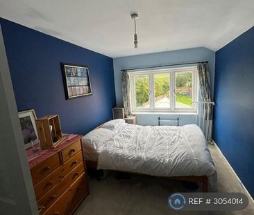3 bedroom detached house to rent - Photo 3
