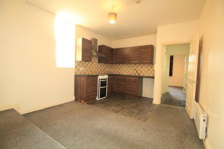 1 bedroom flat to rent - Photo 4