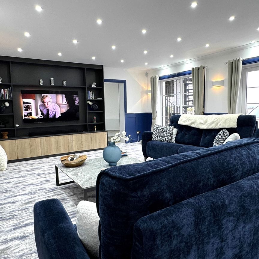 Blueacre 418 Mearns Road Newton Mearns - Photo 1