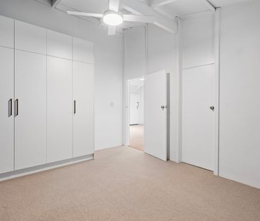 Desirable Unit in a Sought-after Convenient Address - Photo 2