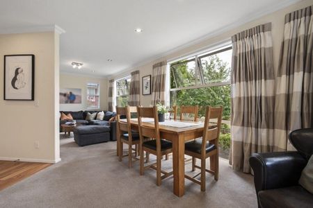 4A Feltham Street, Hunterville - Photo 3