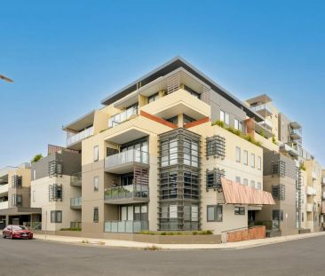 Skyline Serenity: Your Contemporary Oasis - Photo 6