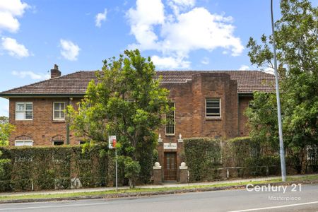 A Vintage Residential Experience in the Heart of Lindfield Close to All You Need - Photo 5