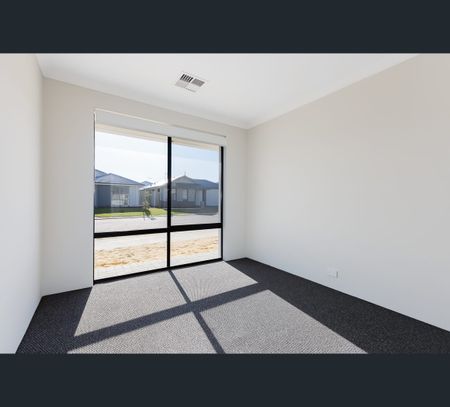 15 Sleaford Approach, Golden Bay, WA 6174 - Photo 3