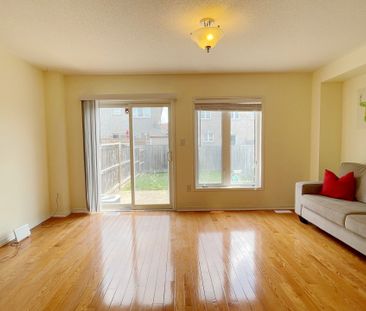 For Lease - 5302 Palmetto Place, Mississauga, Ontario - Photo 1