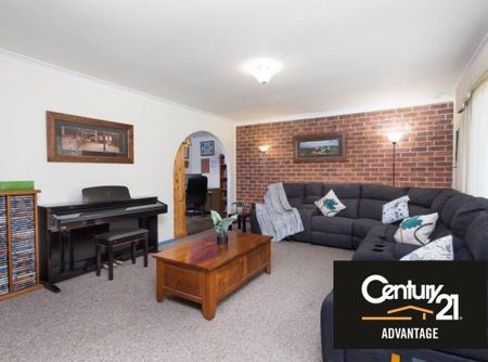 Family Home!! - Photo 4