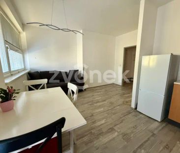 Pronájem bytu 2+kk 46 m - Fotografie 2