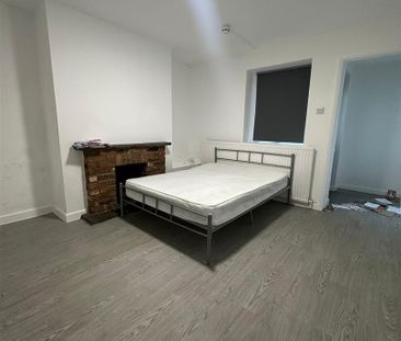 Radlett Road, Frogmore, St Albans, AL2, London - Photo 1