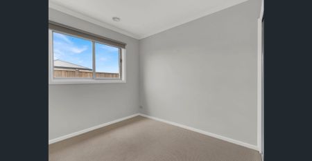 Modern Comfort in a Growing Beveridge Community - Photo 2