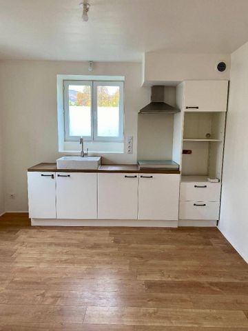 Location appartement rénové 3 pièces 63.5 m² à Beaufort-sur-Gervanne (26400) 4 - Photo 2