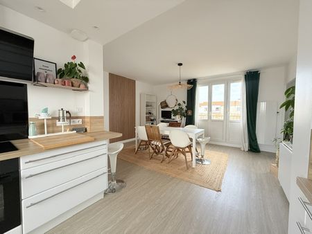 Location Appartement 4 pièces 72m² ROCHEFORT 17300 - Photo 3