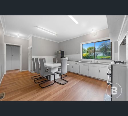 10 York Street, Golden Point, Vic 3350 - Photo 1