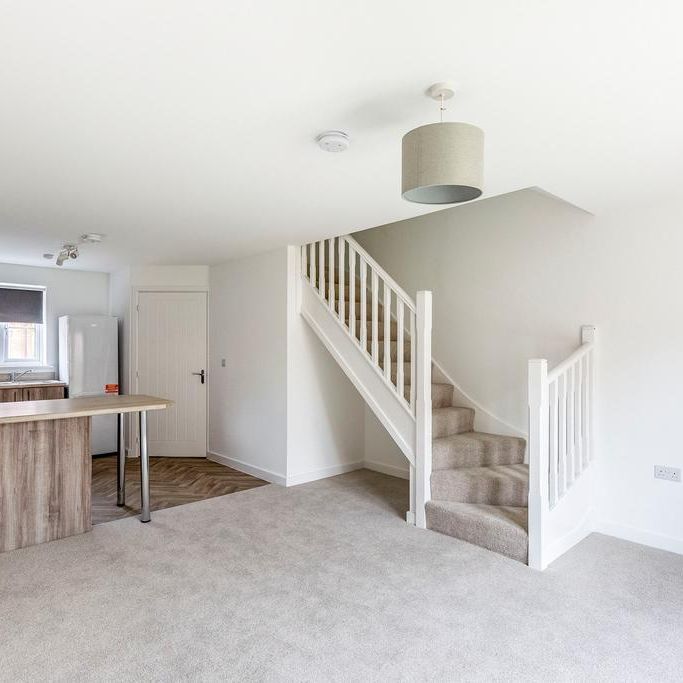 2 bedroom semi-detached house to rent - Photo 1