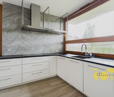 Dom z ogrodem na Mokotowie | 3 syp | 2 garaże - Zdjęcie 4