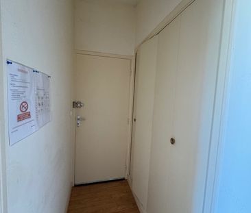 Location Appartement 1 pièce 35m² MONTMORILLON 86500 - Photo 5
