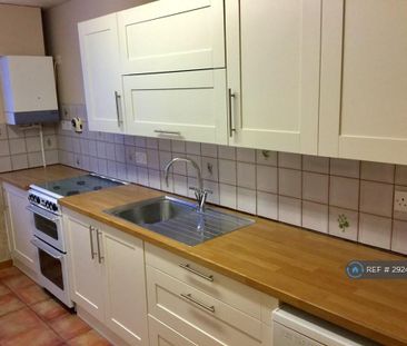 2 bedroom terraced house to rent - Photo 3