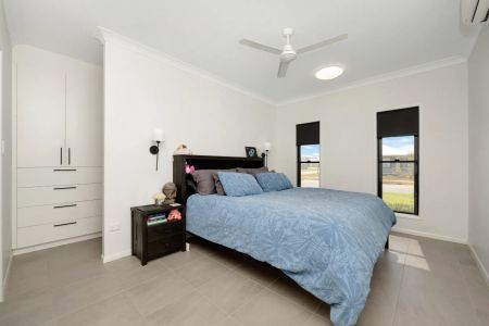 Modern Home with Theatre Room & Outdoor Entertaining! - Photo 5