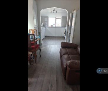 6 bedroom terraced house to rent - Photo 2