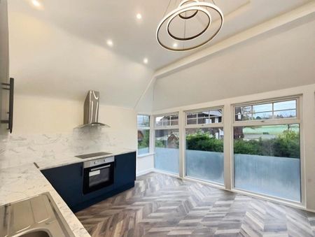 3 bedroom apartment to rent - Photo 4