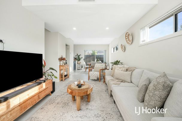 Great 4 Bedroom Home - Ideal Location! - Photo 1