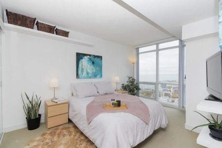 For Lease - 11 Brunel Court Unit# 5301, Toronto, Ontario - Photo 2