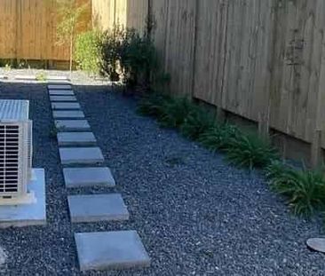 Near NEW Stylish townhouse in St Heliers - Photo 2