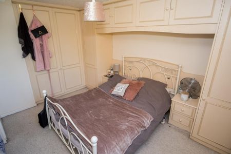 5 bedroom detached house to rent - Photo 5
