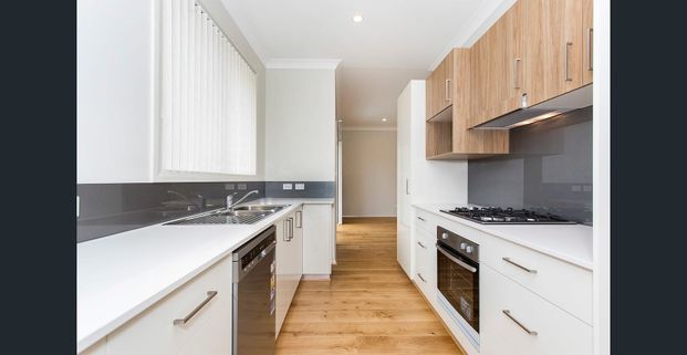 Modern Comfort and Convenience in a Prime Location - Photo 1