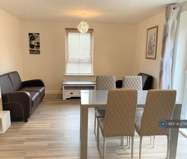 2 bedroom flat to rent - Photo 3