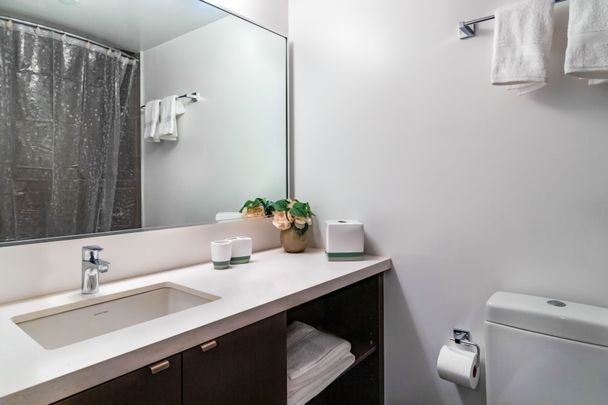 For Lease - 155 Yorkville Avenue Unit# 412, Toronto, Ontario - Photo 1